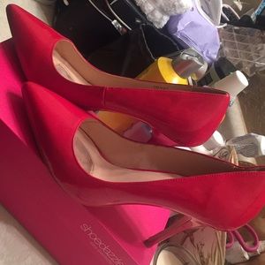Red Pump